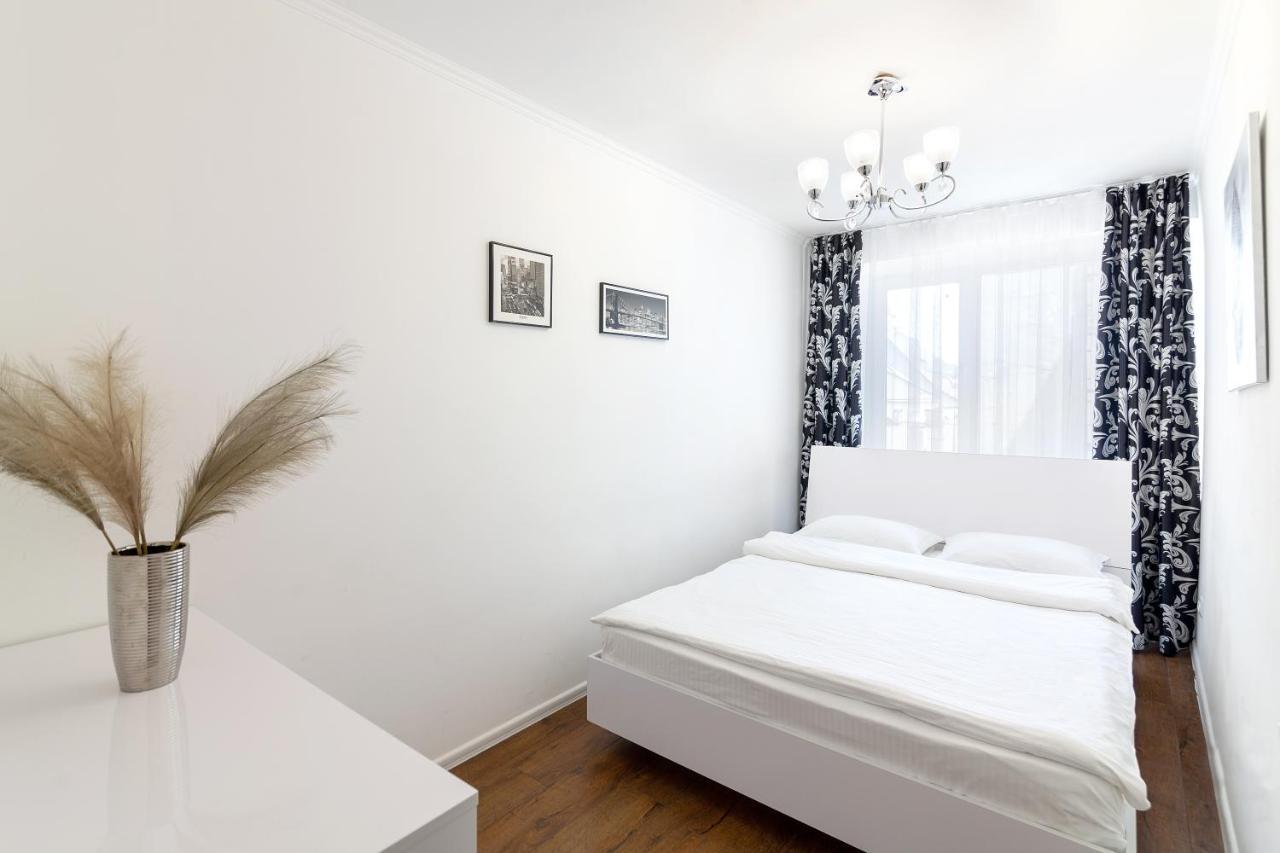 Leogrand Apartments On Svobody Львов Экстерьер фото