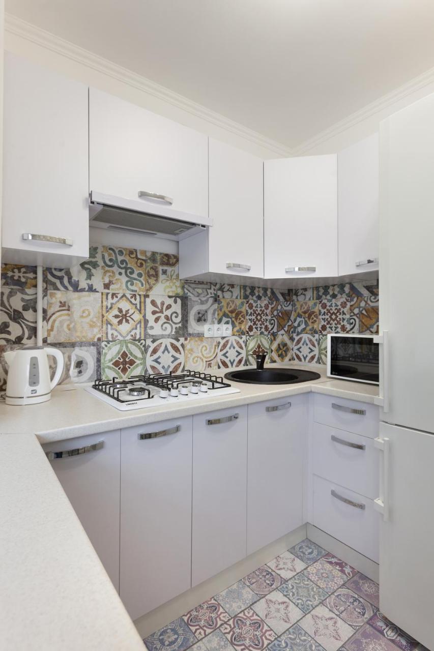 Leogrand Apartments On Svobody Львов Экстерьер фото